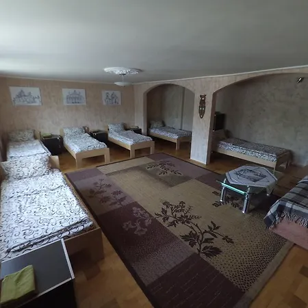 Staremisto Hostal *